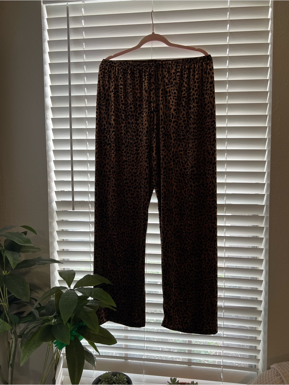 Y2K Leopard Print Velour Stretchy Pants in Brown and Black Size Large